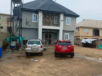 Well Maintained 6 Bedroom Detached House — Jakande, Isolo, Lagos