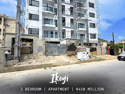 Luxurious 2 Bed Apartment Plus BQ — Ikoyi, Lagos