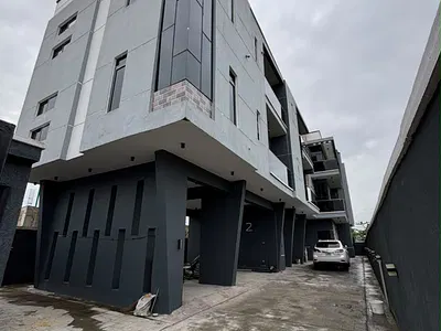 2 Bedroom Flat / Apartment — Lekki Scheme 2, Ajah, Lagos