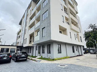 Luxury 4 Bedroom Maisonette with 2 Room BQ — Ikoyi, Lagos