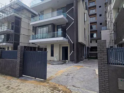 Luxury 5 Bedroom Detached Duplex with Swimming Pool, Private Cinema — Ikoyi, Lagos