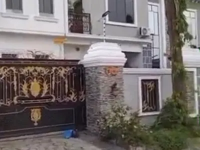 6 Bedroom Detached Duplex — Main Tarred Road, Gwarinpa, Abuja