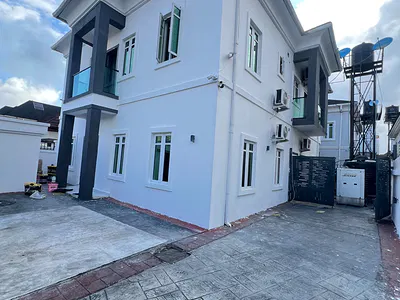5 Bedroom Detached Duplex — Lekki, Lagos
