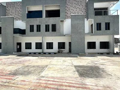 4 Bedroom Terraced Duplex with BQ — Guzape Abuja, Guzape District, Abuja