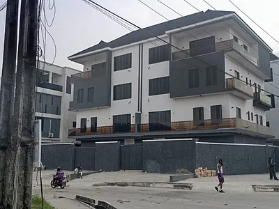 6 Bedroom Commercial Property — Lekki Phase 1, Lekki, Lagos