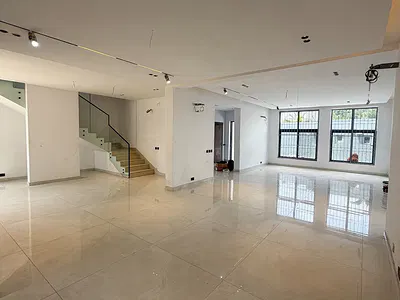 Exclusive 5 Bedroom Detached Duplex with Swimming Pool — Ikoyi, Lagos