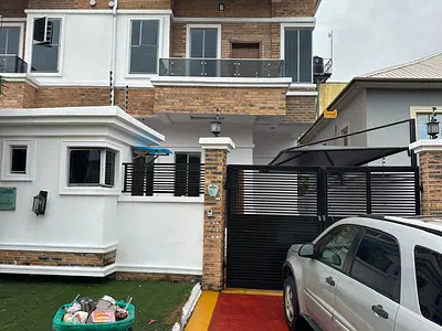 Newly Renovated 4 Bedroom Semidetached Duplex with BQ — Lekki, Lagos