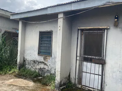 3 Bedroom Bungalow — Federal Housing Authority, Airport Road, Fha (F.h.a), Lugbe District, Abuja