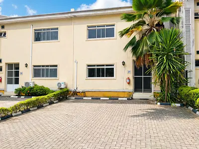 Serviced 4 Bedroom Duplex + BQ, Gym, Pool, Playground, Court, Pitch Et — Lekki, Lagos