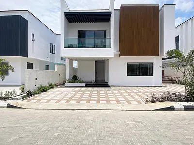 4 Bedroom Detached Duplex — Lekki, Lagos