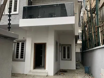 A Luxury and Well Finished 4 Bedroom Semi Detached — Lekki, Lagos
