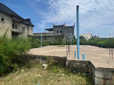 5 Bedroom Detached Land DPC with BQ — Excellent Estate, Lugbe District, Abuja