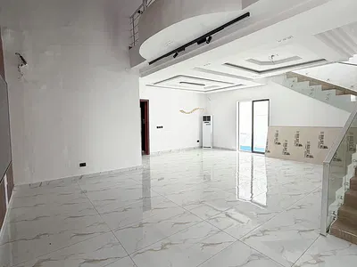5 Bedroom Detached Duplex with Swimming Pool — Lekki, Lagos