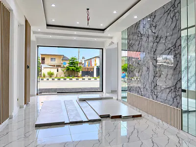 Beautiful Well Situated Showroom Shop — Off Marwa Bus Stop Lekki Phase 1 Proper, Lekki Phase 1, Lekki, Lagos