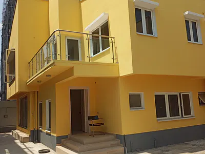 Commercial or Residential 5 Bedroom Detached Duplex with BQ Gatehouse — Commercial or Residential Area, Ikate Elegushi, Lekki, Lagos