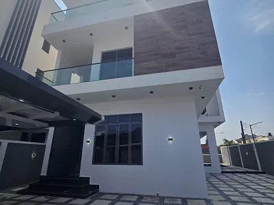 5 Bedroom Fully Detached Duplex — Lekki, Lagos