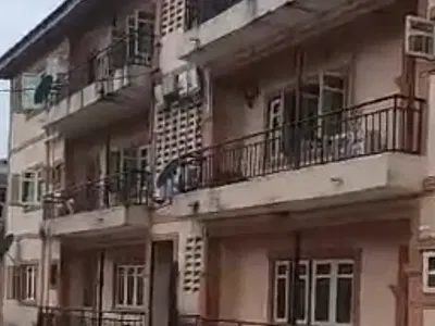 Well Maintained 6 Nos of 3 Bedroom Flats All Ensuite on 1300SQM Land — Pipeline Bus Stop Unity Estate, Egbeda, Alimosho, Lagos