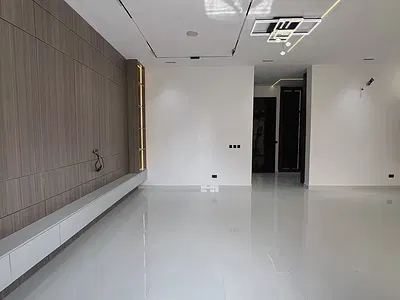 Exquisite 5 Bedroom Detached Duplex with Swimming Pool — Lekki, Lagos