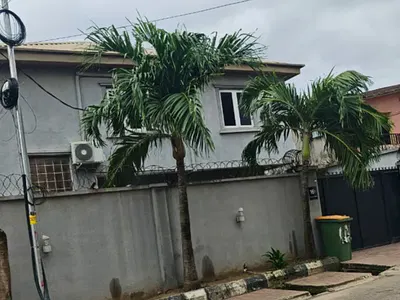 A Well Maintained 5 Bedroom Fully Detached Duplex on 300SQM Land — Off Association Avenue Shangisha, Magodo, Lagos