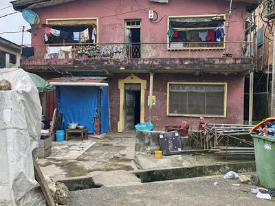 An Old Storey Building Sitting on 411SQM — Surulere, Lagos