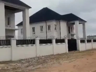 Luxurious 4 Bedroom En-Suite Duplex (Shell Carcass) — Behind Dunamis Church Glory Dome, Lugbe District, Abuja
