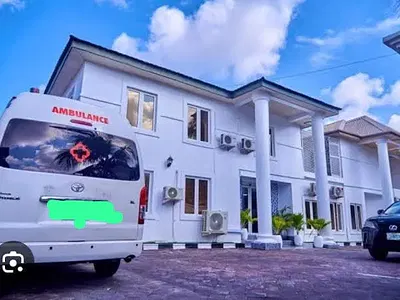 10 Bedroom Duplex — Lekki, Lagos