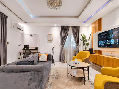 Solo 1 Bedroom Apartment. — Saint Thomas Estate, Ajah, Lagos