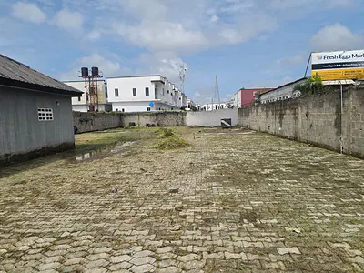 800 SQM Open Land with Office Bungalow — Off Lekki Express Way, Lekki Expressway, Lekki, Lagos