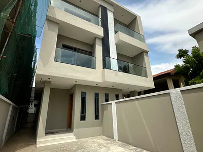 Luxury 4 Bedroom Semi-Detached House — Lekki, Lagos