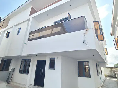 Brand New Mini Flat Upstairs/Shared Apartment — Ologolo, Ologolo, Lekki, Lagos