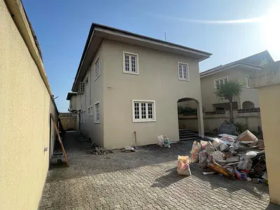 Spacious 4 Bedroom Duplex with BQ — Right, Lekki, Lagos