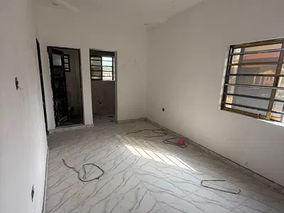 1 Bedroom Flat
