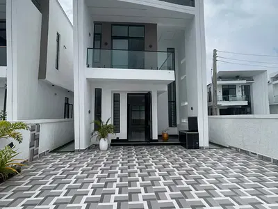 Luxury 5 Bedroom Fully Detached Duplex + BQ, Swimming Pool — Ajah, Lagos