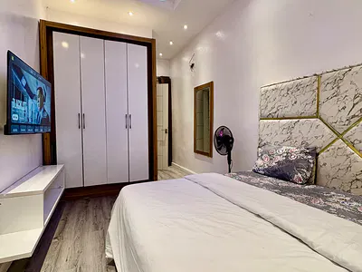 Exquisite Room in Fully-Serviced Code-Access Estate with Pool and Gym — Lekki, Lagos