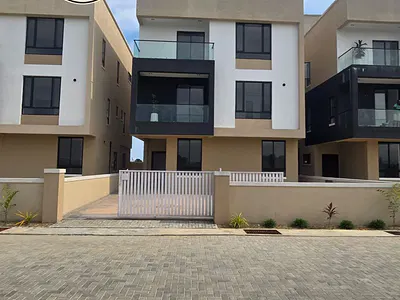 5 Bedroom Detached Duplex with BQ — Lekki, Lagos