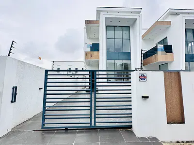 Elegant 5 Bedroom Detached Duplex with Swimming Pool — Ajah, Lagos