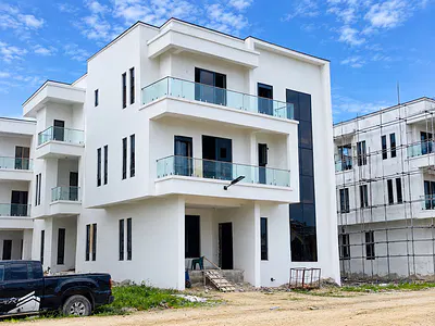 5 Bedrooms Luxury Villa with 2 BQS & 18 Months Payment Plan — Lekki Foreshore, Lekki Phase 1, Lekki, Lagos