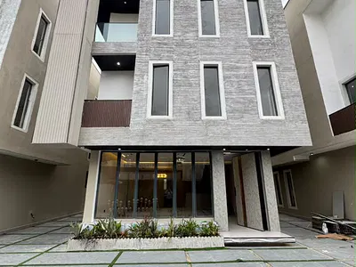 Exquisite 4 Bedroom Terrace Duplex with Pool — Ikoyi, Lagos