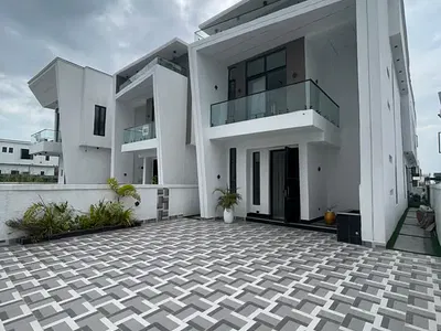 Luxury 5 Bedroom Fully Detached Duplex with BQ & Swimming Pool — Ajah, Lagos
