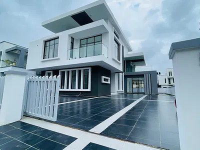 5 Bedroom Fully Detached House — Lekki, Lagos