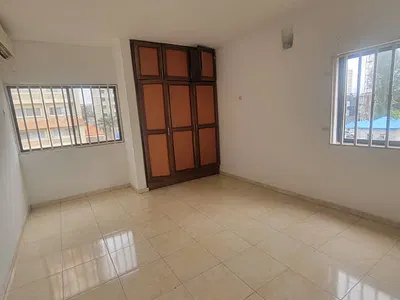 3 Bedroom Serviced Flat — Ikoyi, Lagos