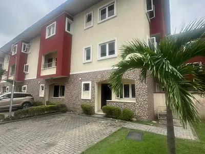 3 Bedroom Terrace — Osapa Shoprite Road, Osapa, Lekki, Lagos