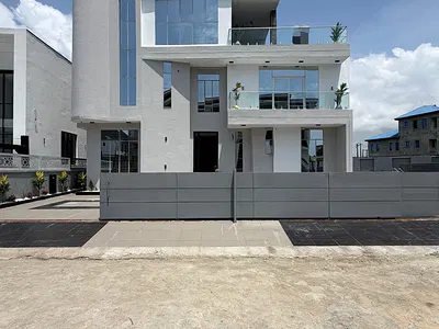 5 Bedroom Detached House — Chevron, Lekki, Lagos