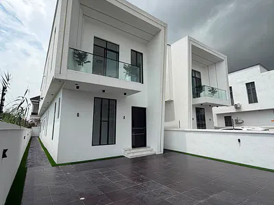 5 Bedroom Detached House — Harris Drive, Lekki, Lagos
