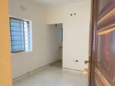 A Decent Lovely Room Self Contain — Off Pedro Road Ladilak, Shomolu, Lagos