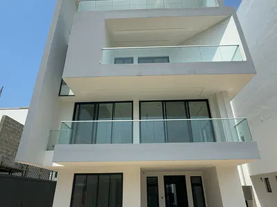 Premium 6-Bedroom Detached House with 2 Rooms BQ — Ikoyi, Lagos