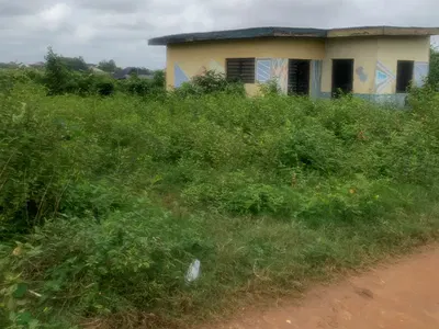 Vacant Land with Existing Structure — Asiwaju Area, Iwoye Ilogbo, Ado-Odo/Ota, Ogun