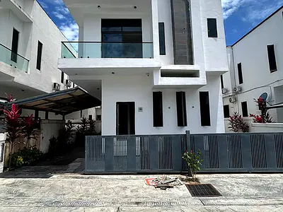 Luxury 4 Bedroom Detached Duplex — Lekki, Lagos
