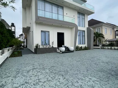 5 Bedroom Fully Detached Duplex with Pool and Cinema — Lekki, Lagos