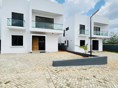 4 Bedroom Detached Duplex — Old Bodija, Ibadan, Oyo